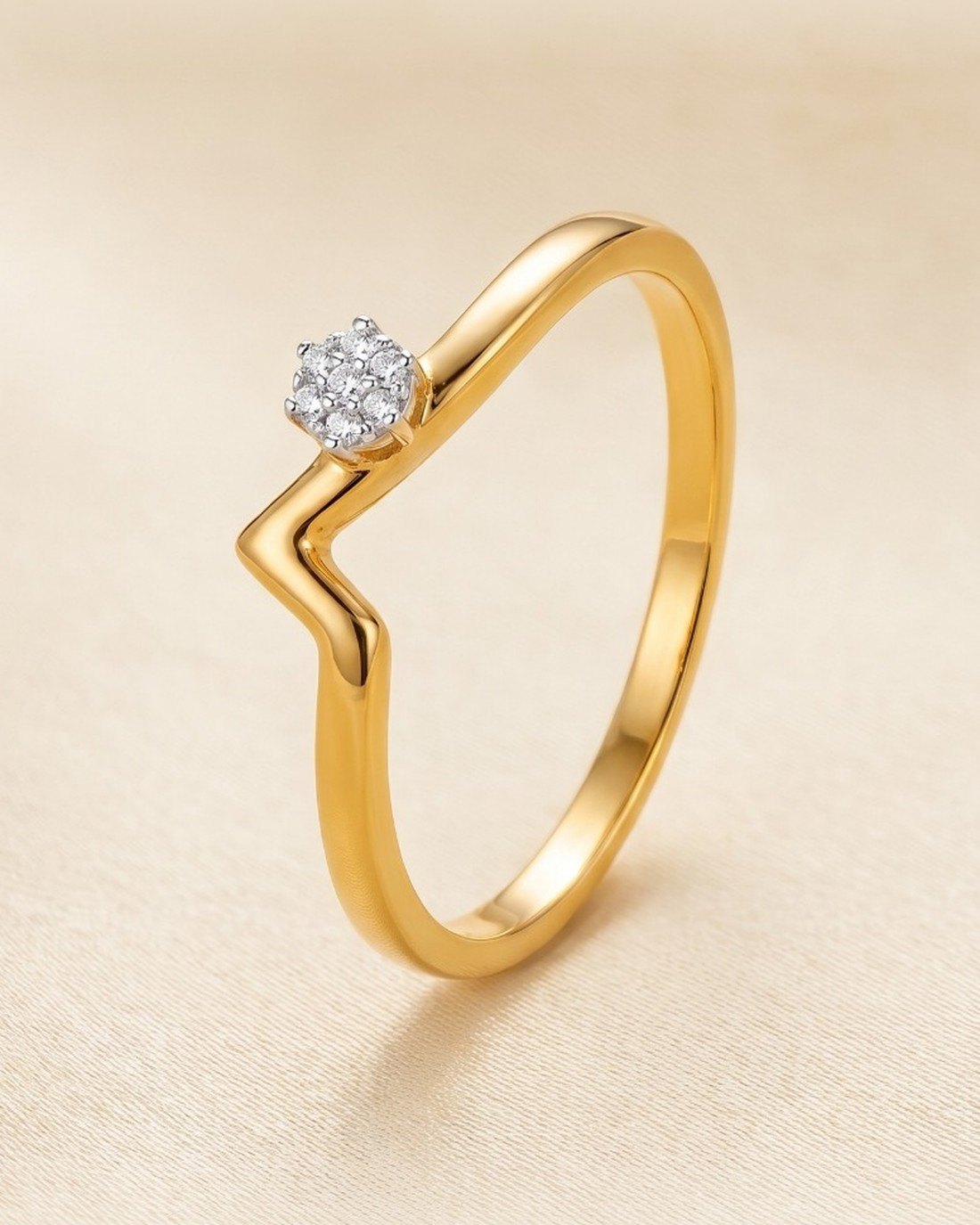 Chevron Solitaire Ring, 22K Gold, 1.078 g