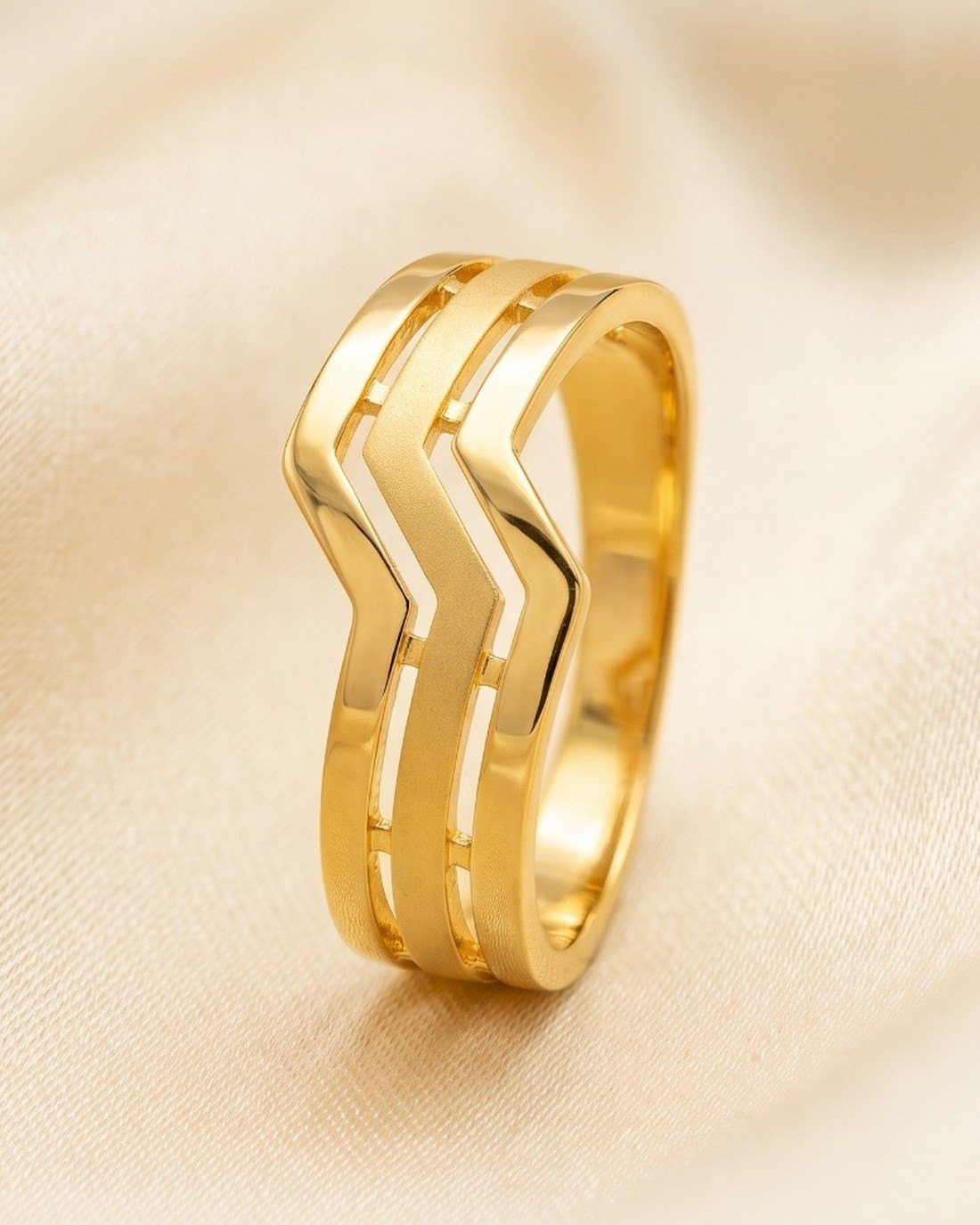 Double Chevron Openwork Ring, 22K Gold, 1.706 g