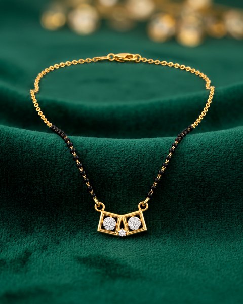 Framed Twin Vati Mangalsutra, 22K Gold, 4.970 g