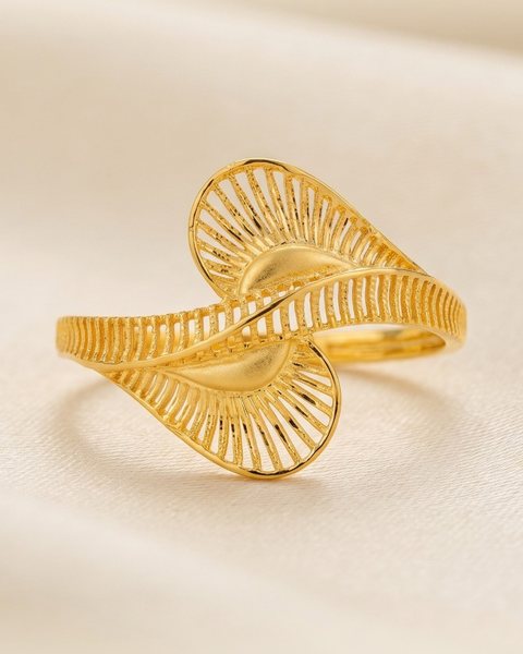 Interlocking Wave Ring, 22K Gold, 2.059 g