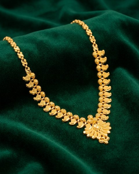 Leaf Link Flower Necklace, 22K Gold, 7.870 g