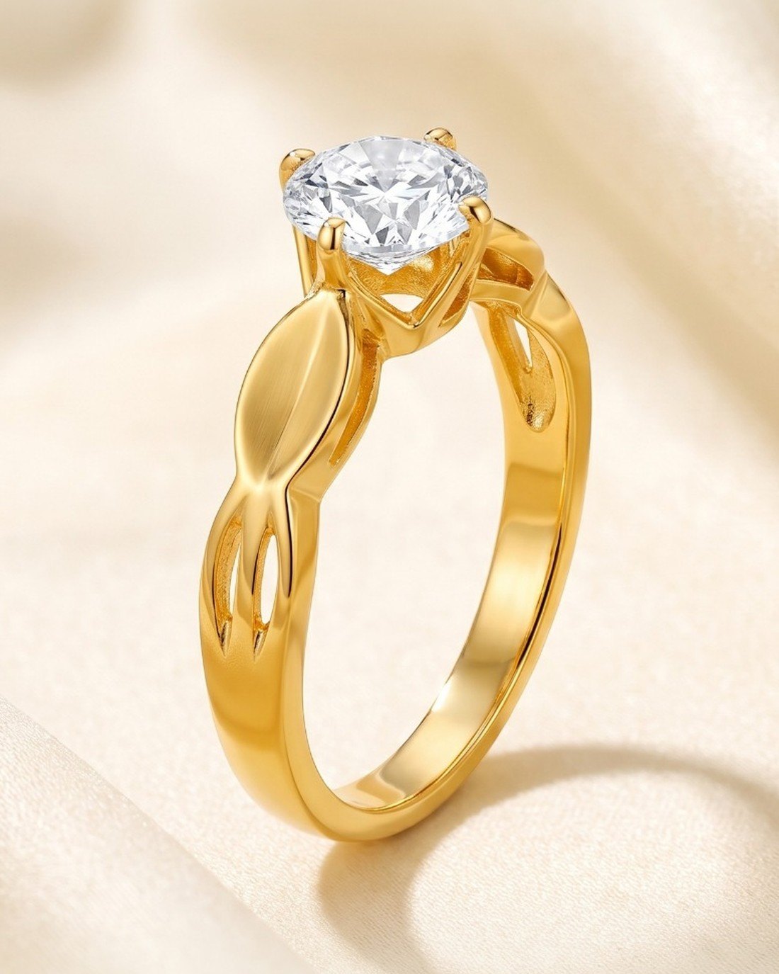 Leaf Shoulder Solitaire Ring, 22K Gold, 1.818 g
