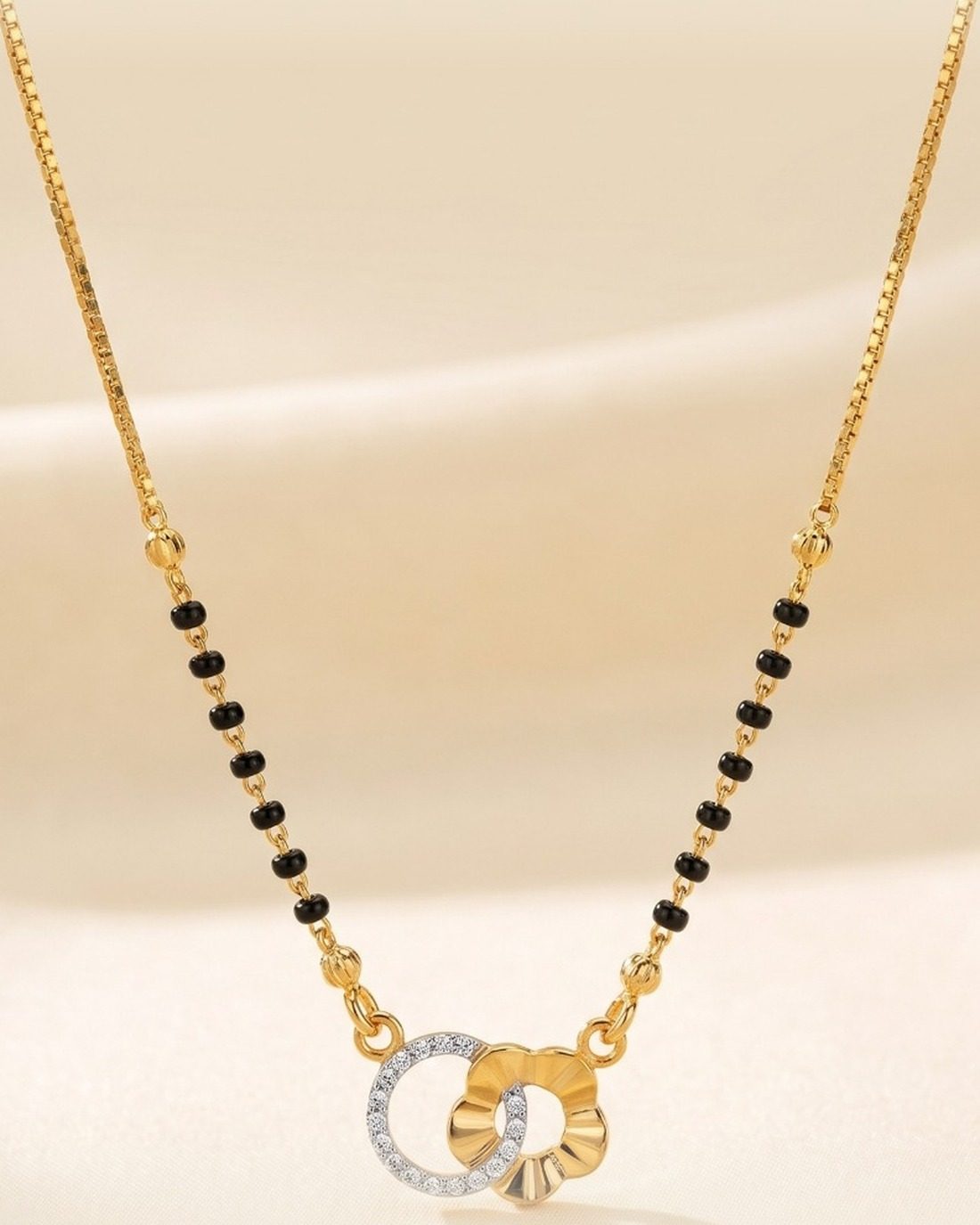 Linked Halo & Petal Ring Mangalsutra, 22K Gold, 5.150 g