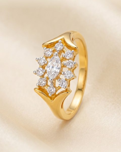 Marquise Cluster Ring, 22K Gold, 2.016 g