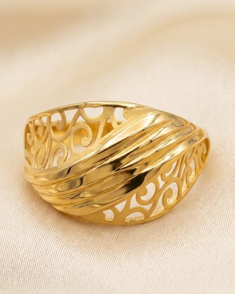 Ribbed Filigree Dome Ring, 22K Gold, 1.396 g