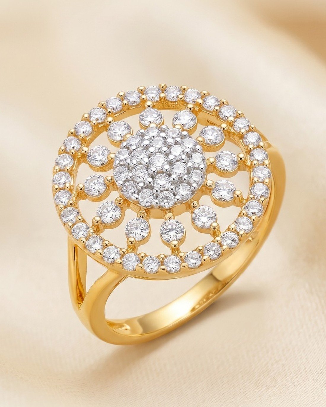 Round Halo Cluster Ring, 22K Gold, 2.322 g
