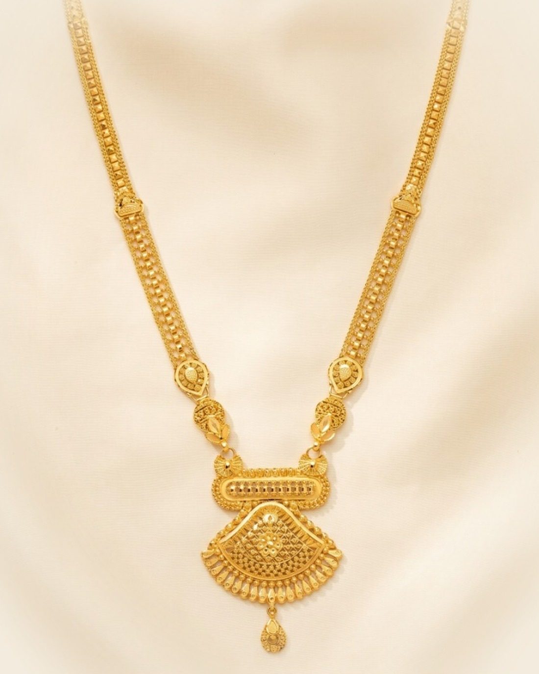Shield Pendant Long Necklace, 22K Gold, 29.080 g