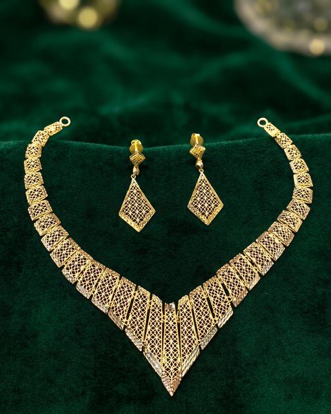 V Lattice Necklace Set, 22K Gold, 16.020 g