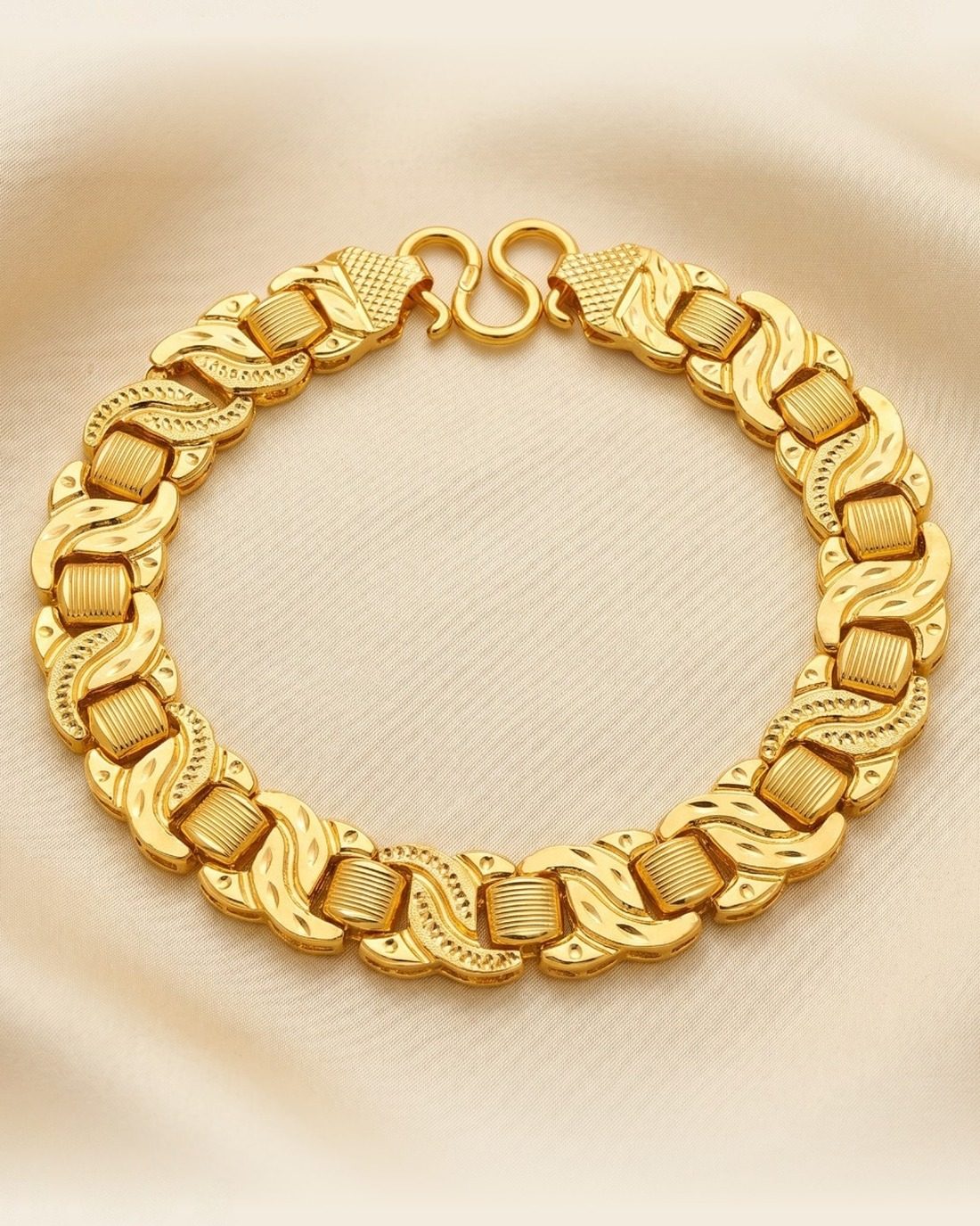 Wave Panel Men's Bracelet, 22K Gold, 11.180 g