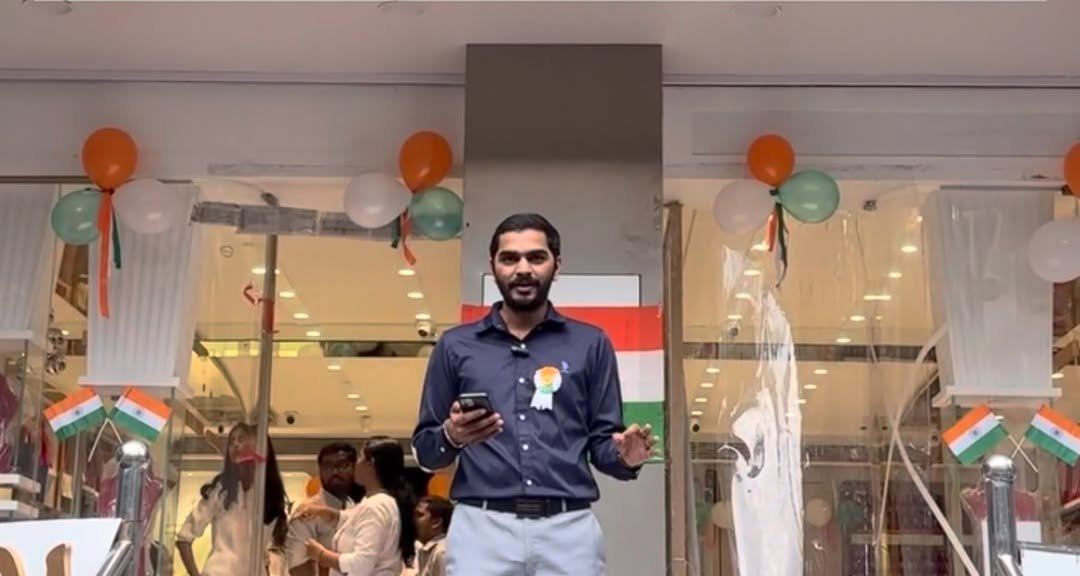 Inside Nakoda Gold on Station Road, Ambernath East